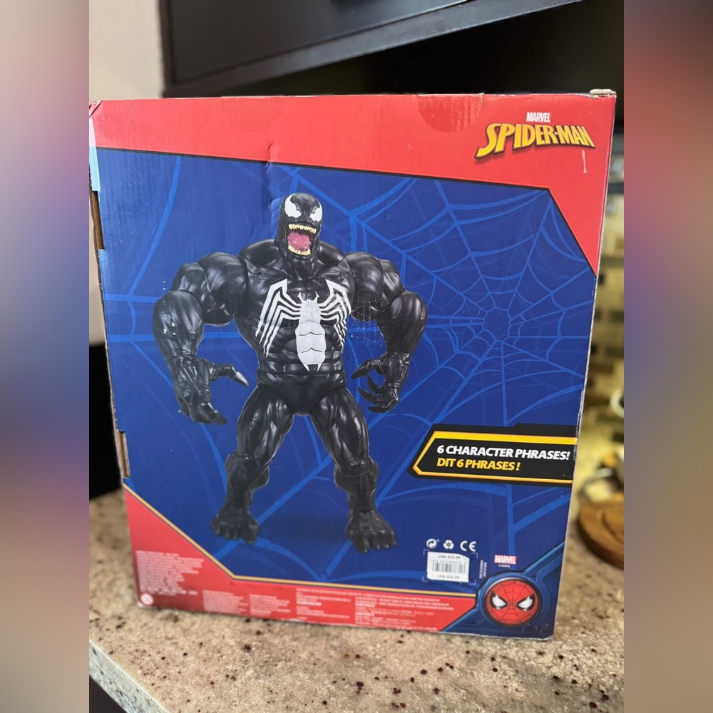 Disney Spider-Man Venom Exclusive Talking Action Figure - Picture 2 of 5